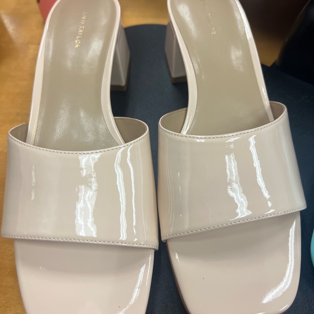 Ann Taylor Women's Beige Slide Sandals